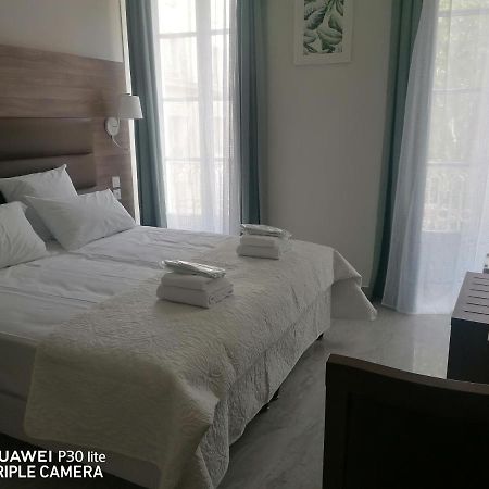 Square Hotel Nîmes Dış mekan fotoğraf