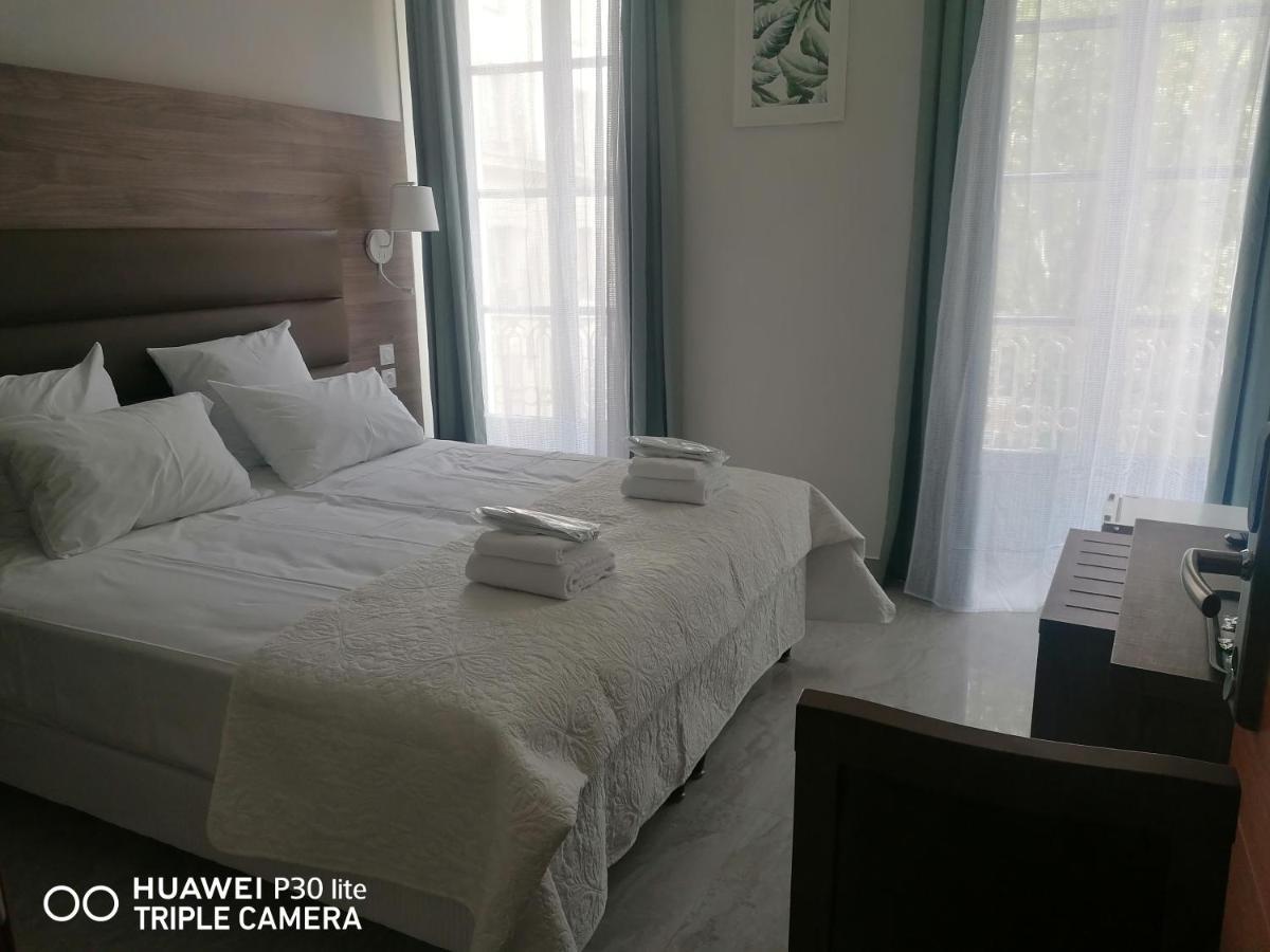 Square Hotel Nîmes Dış mekan fotoğraf