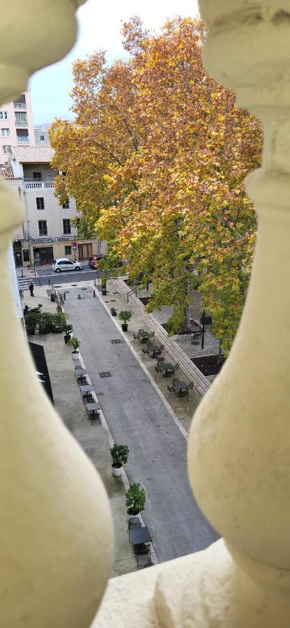 Square Hotel Nîmes Dış mekan fotoğraf