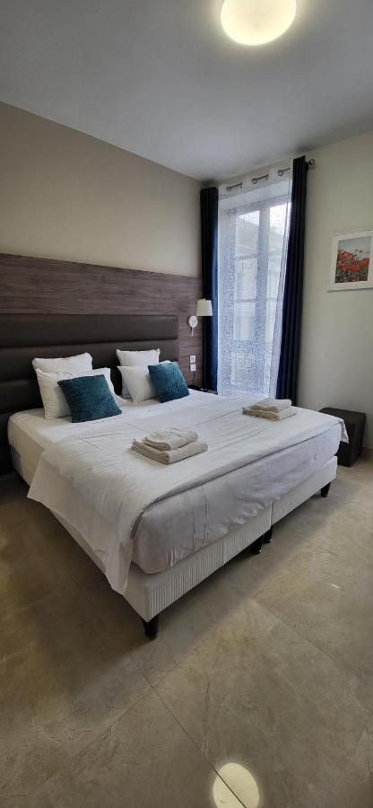 Square Hotel Nîmes Dış mekan fotoğraf