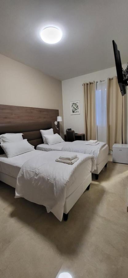 Square Hotel Nîmes Dış mekan fotoğraf