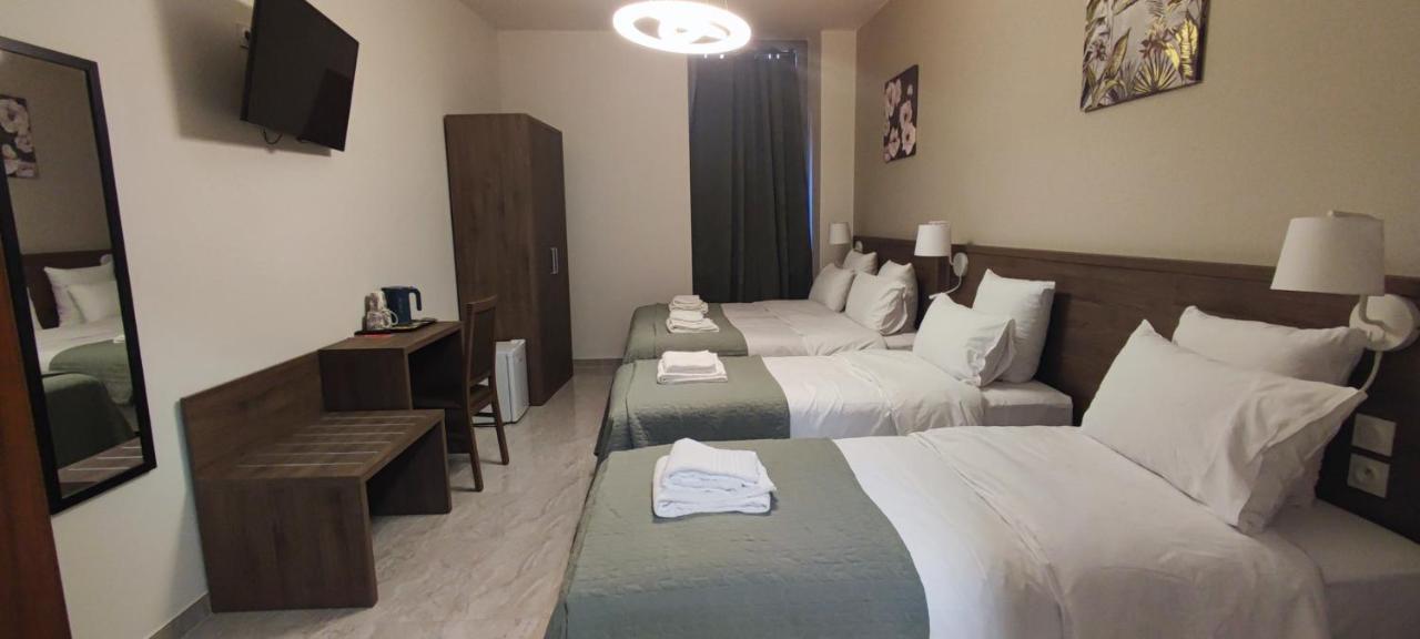 Square Hotel Nîmes Dış mekan fotoğraf