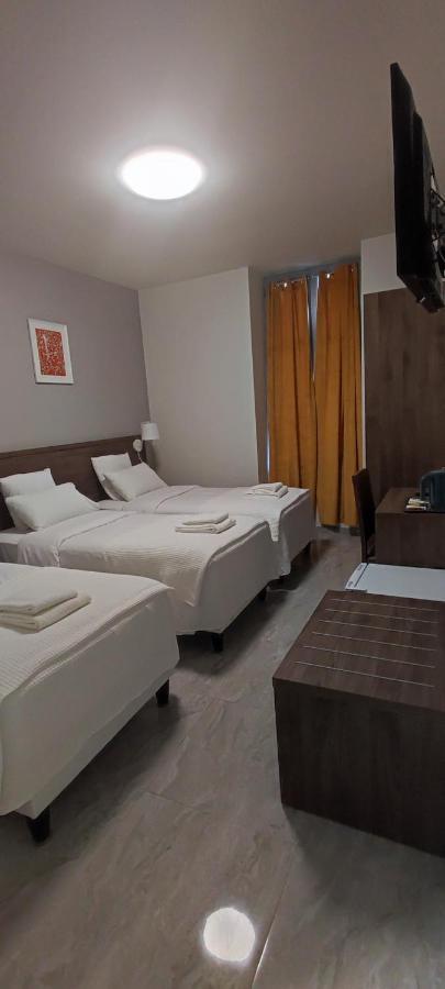 Square Hotel Nîmes Dış mekan fotoğraf